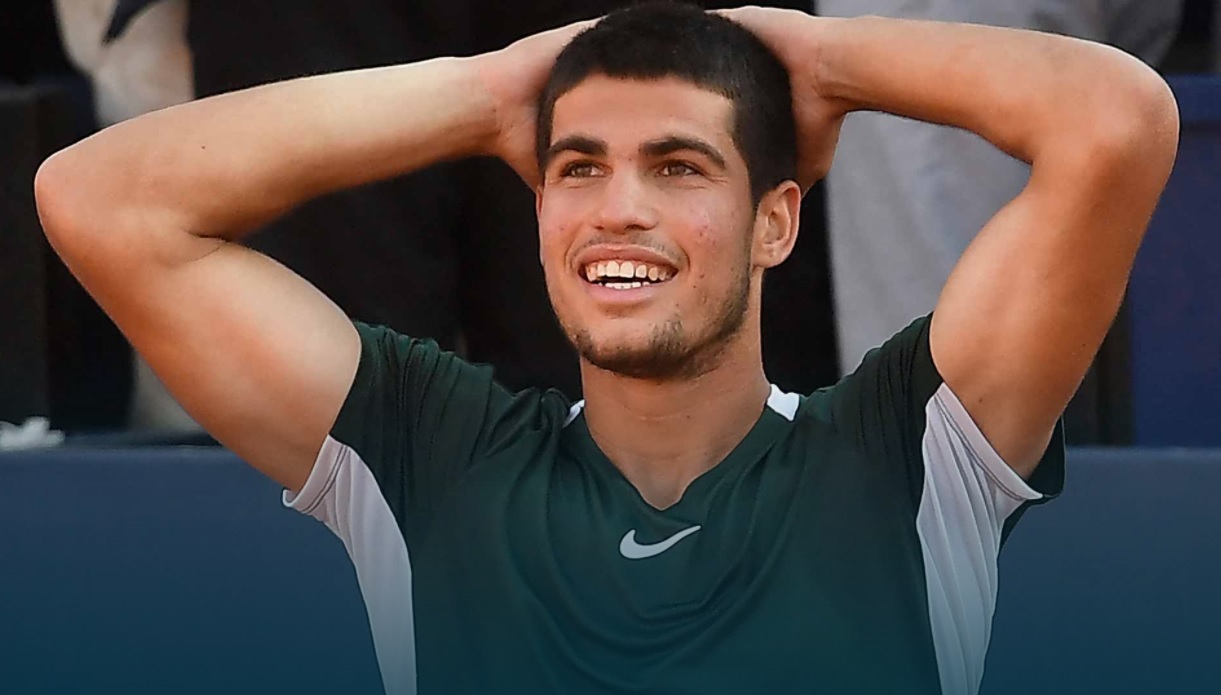 里斯本捧起 里斯本捧起