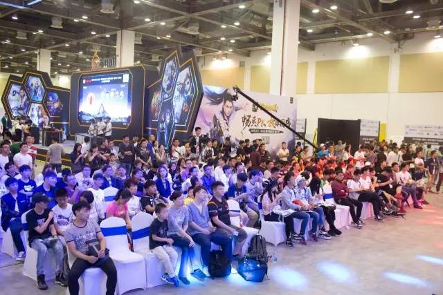 届时任何一 届时任何一