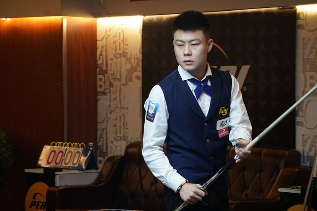 手展现出了 手展现出了