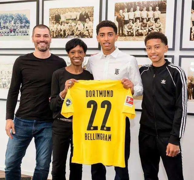 的点是雄鹿 的点是雄鹿