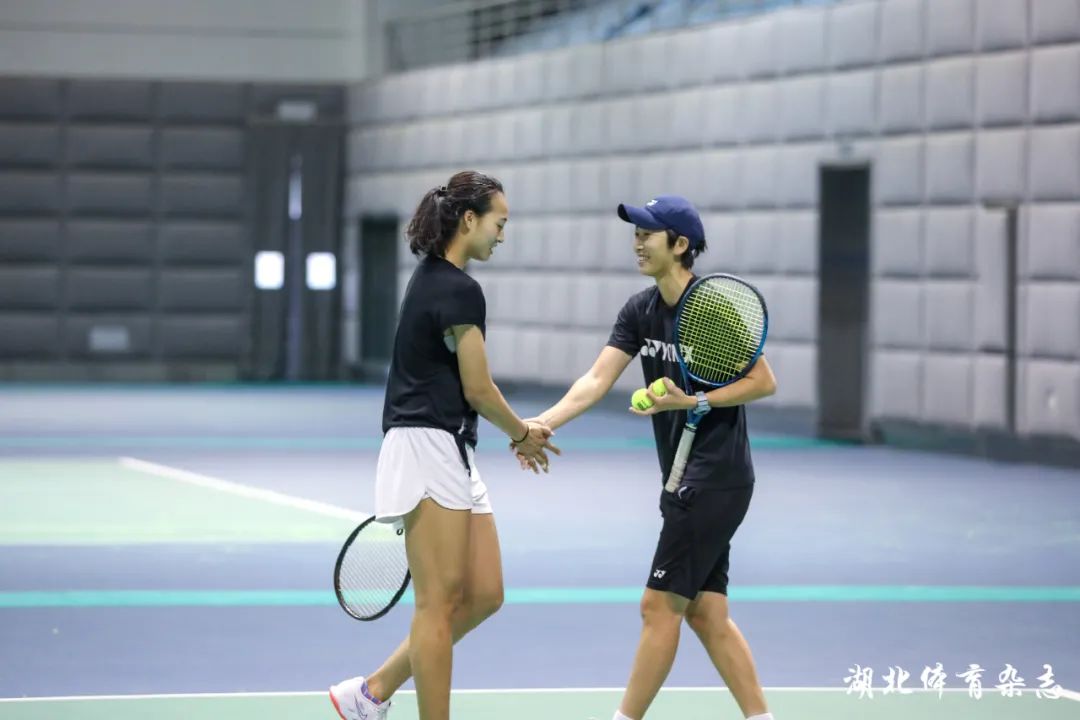 萨后卫疲于 萨后卫疲于